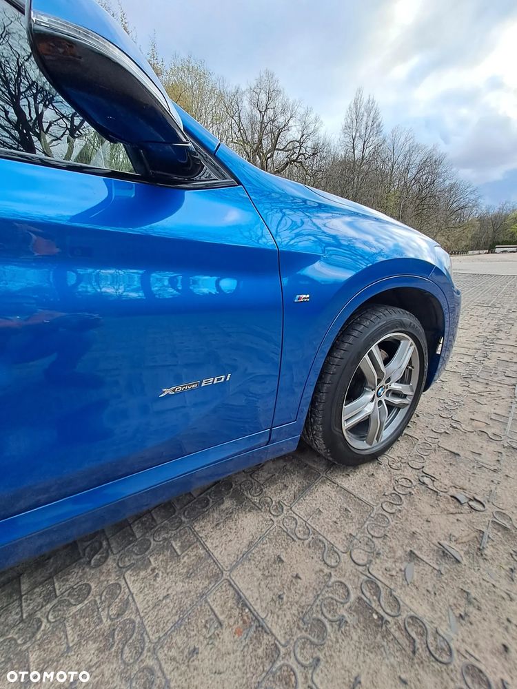 BMW X1 xDrive20i - 17