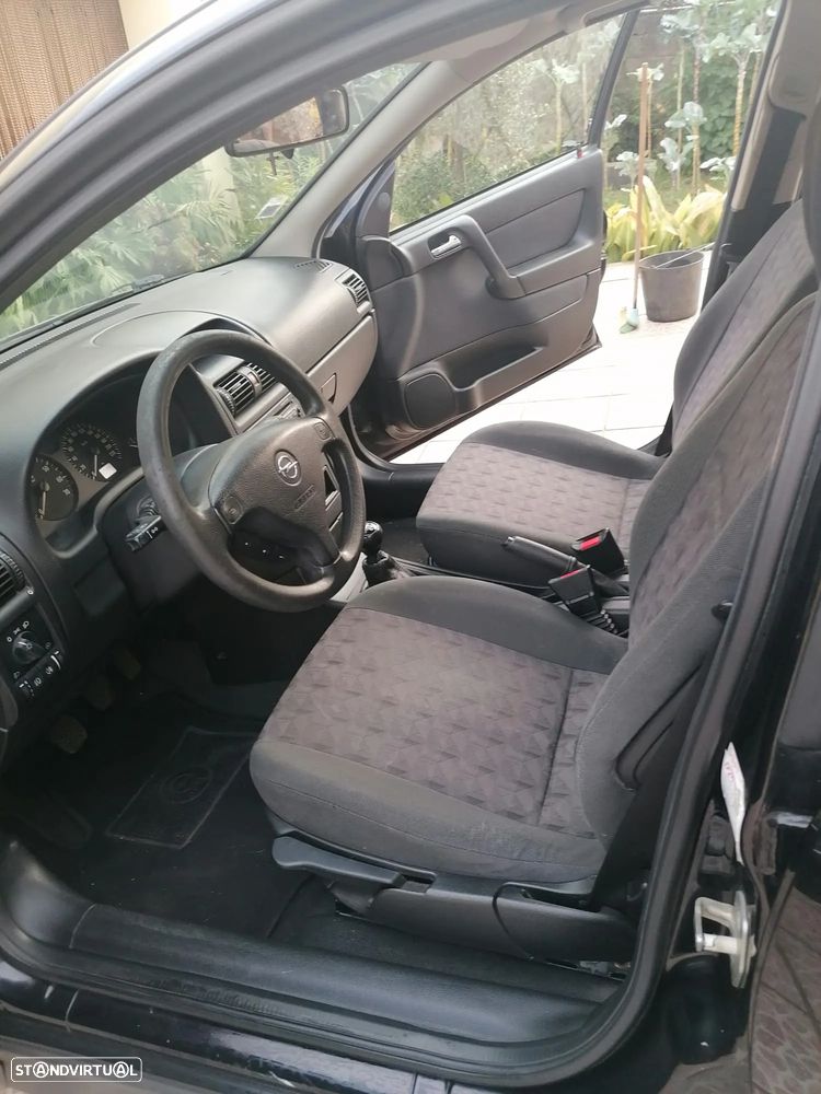 Opel Astra 1.2 Selection - 6