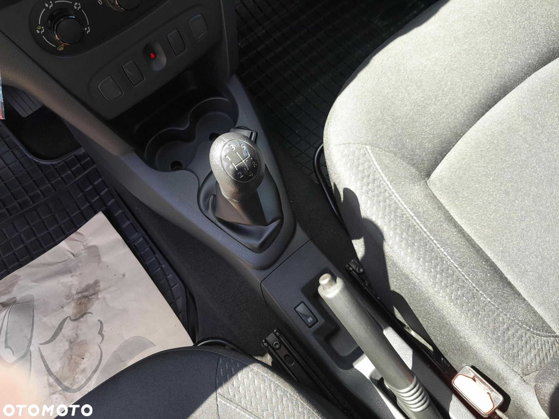 Dacia Logan 1.0 SCe Open - 15