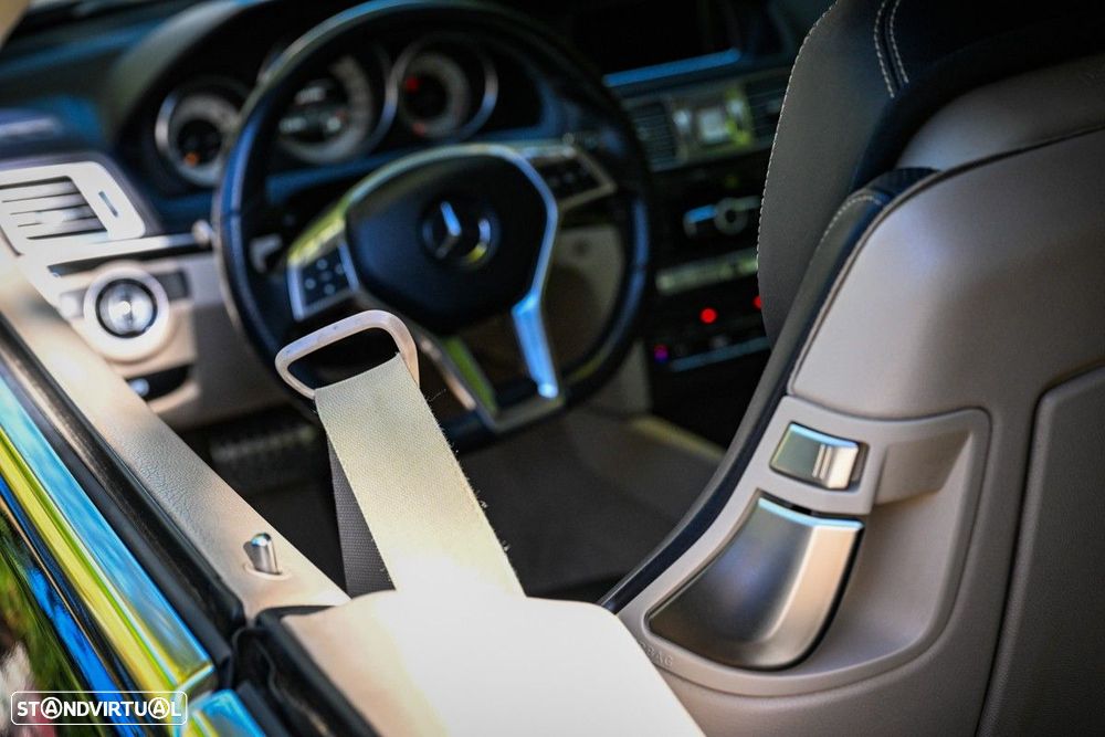 Mercedes-Benz E 200 - 30
