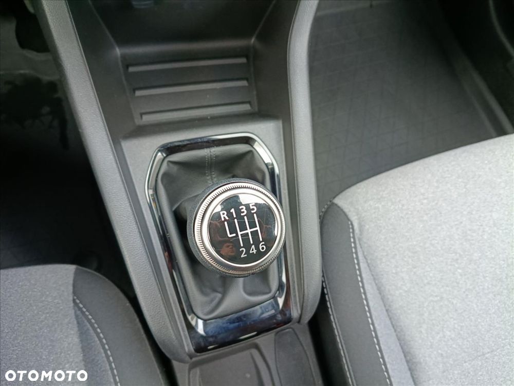 Renault Clio - 21