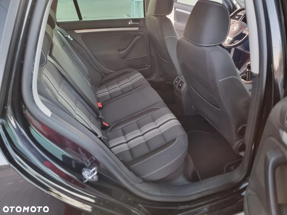 Volkswagen Golf Variant - 30
