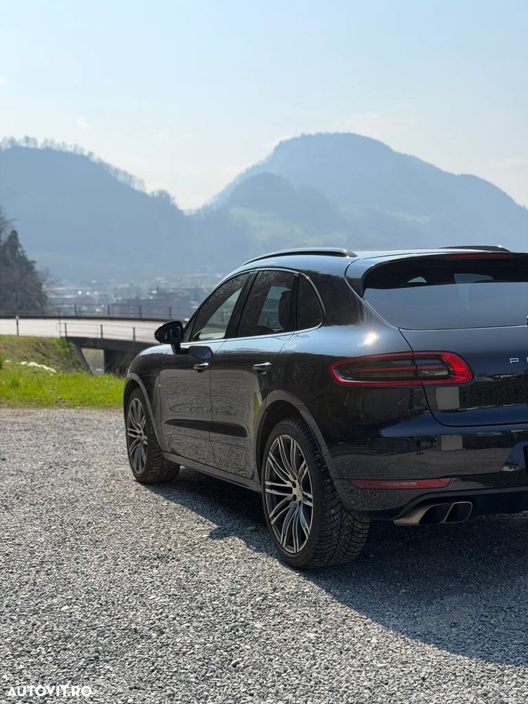 Porsche Macan - 4