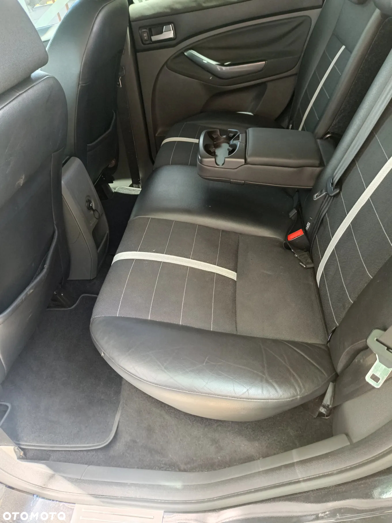 Ford Kuga 2.0 TDCi Trend - 19