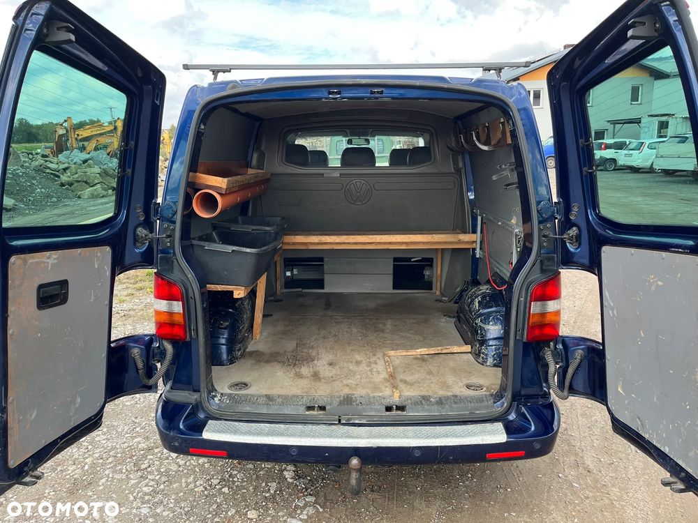 Volkswagen Transporter - 22