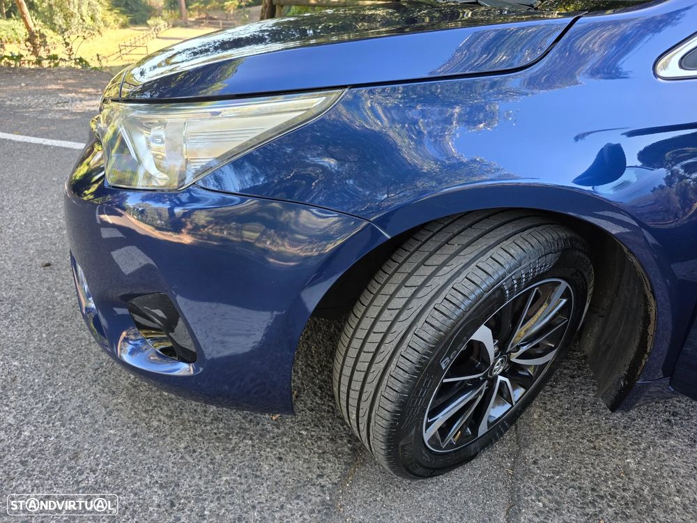 Toyota Avensis SW 2.0 D-4D Luxury+GPS - 25