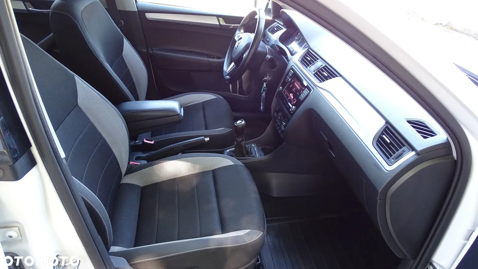 Skoda RAPID 1.0 TSI Ambition - 11