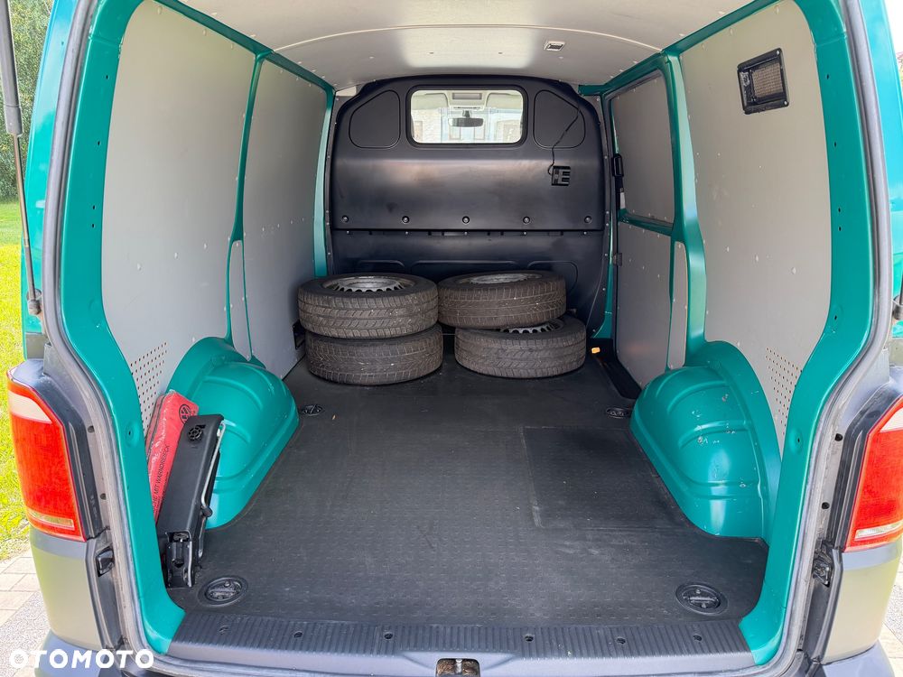 Volkswagen Transporter - 11
