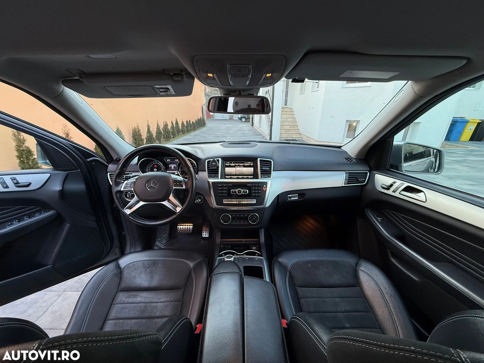 Mercedes-Benz ML 350 BlueTec 4MATIC Aut - 9