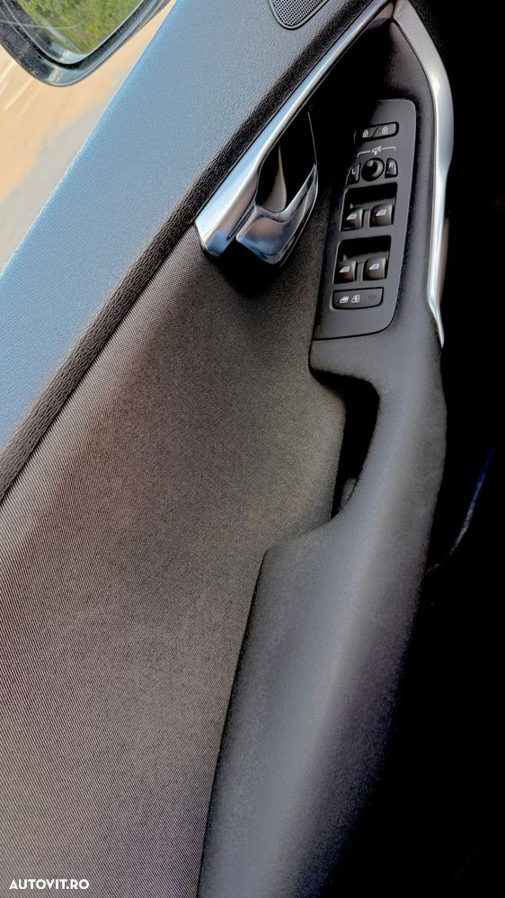 Volvo V40 D3 Momentum - 15
