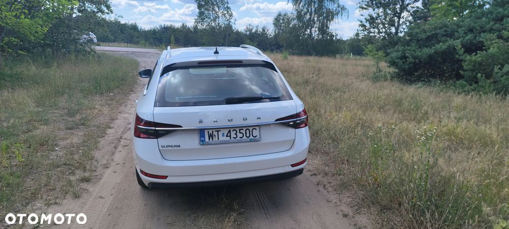 Skoda Superb 2.0 TDI Ambition DSG7 - 4