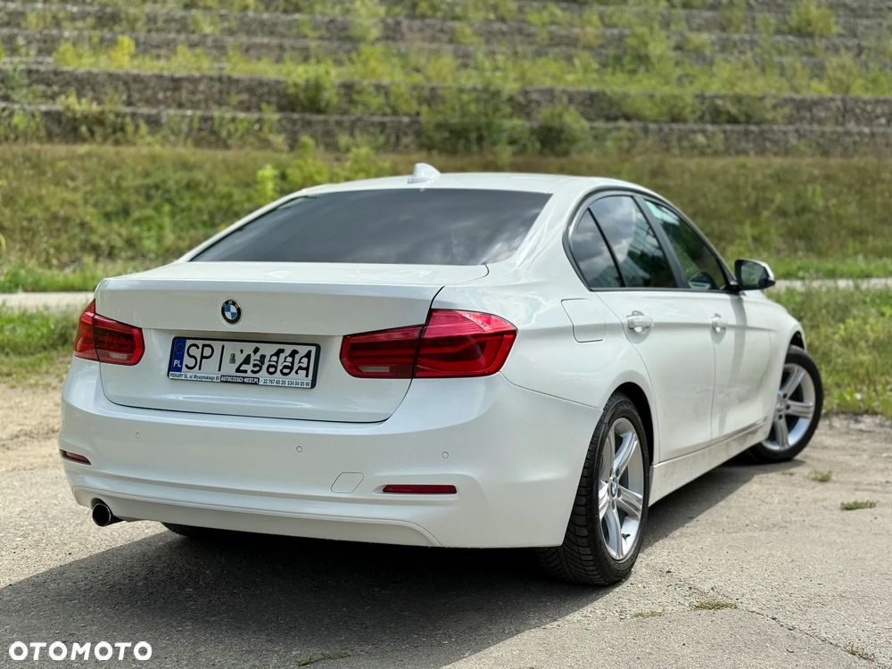 BMW Seria 3 318d - 9