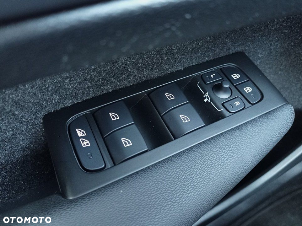 Volvo XC 40 - 22