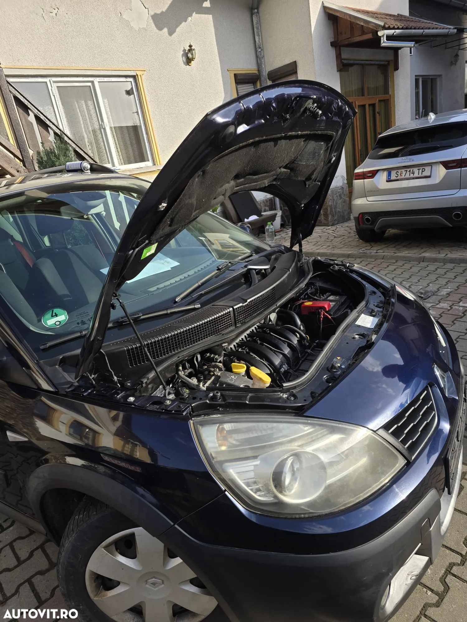 Renault Scenic 1.4 16V Confort Privilege - 11