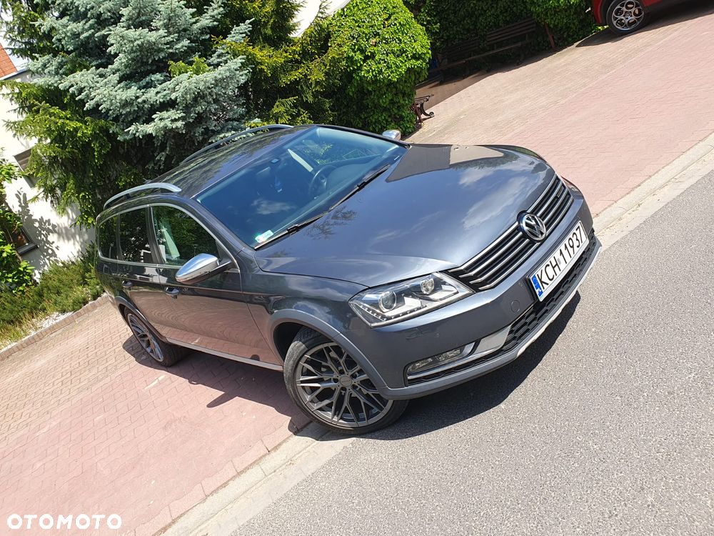 Volkswagen Passat Alltrack 2.0 TDI 4Motion DSG BlueMotion Tec - 1