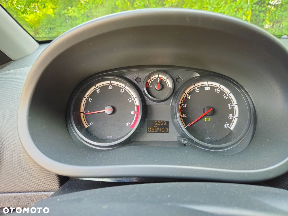 Opel Corsa - 12