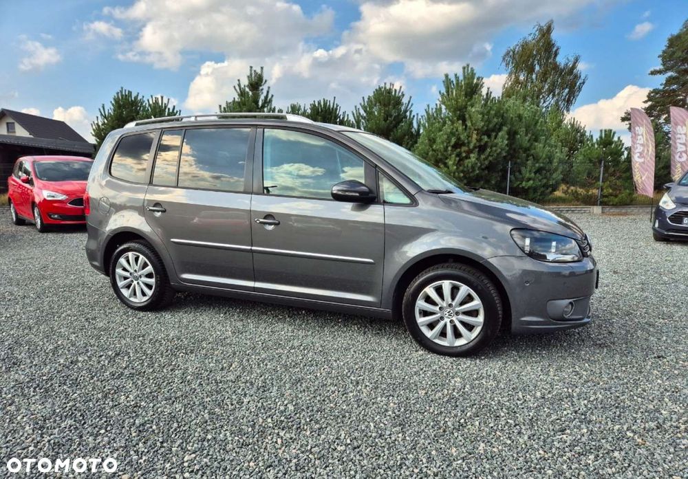 Volkswagen Touran - 22