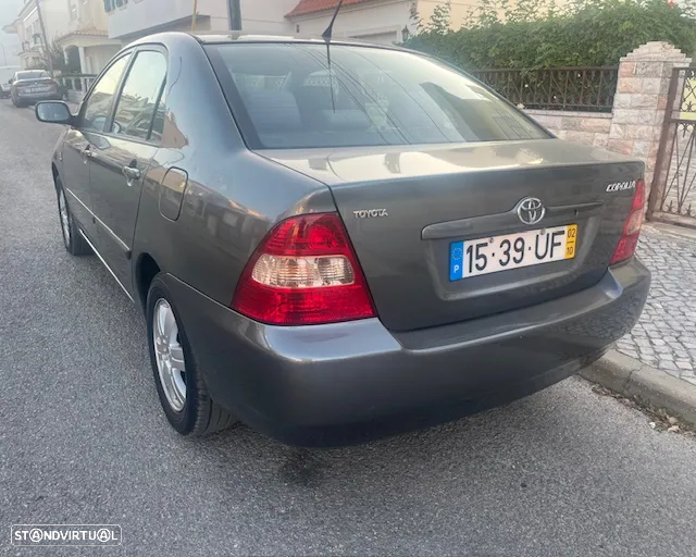 Toyota Corolla 1.4 SE - 4
