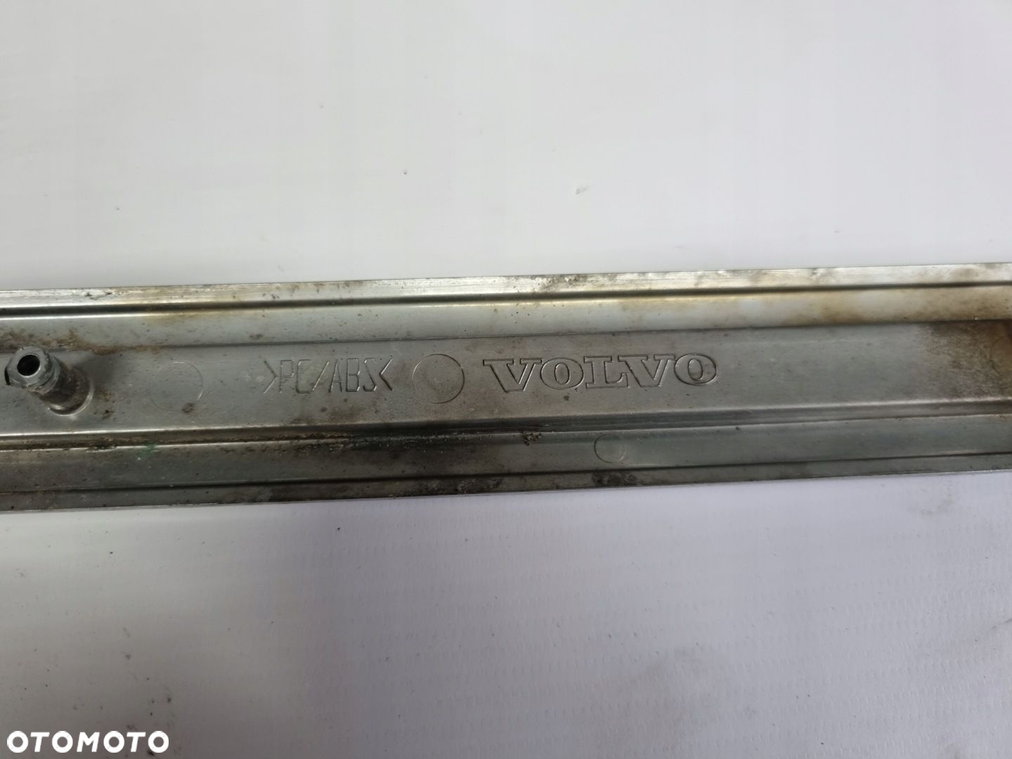 EMBLEMAT ATRAPY MASKI KABINY VOLVO FH 12 13 - 8
