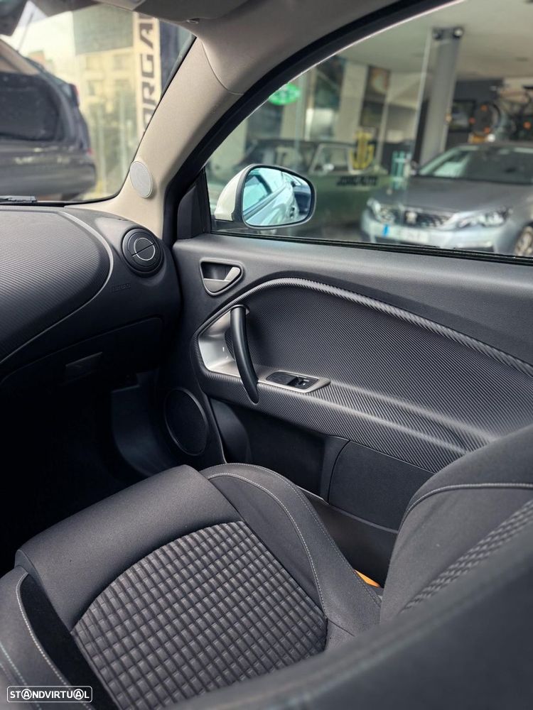 Alfa Romeo MiTo 1.6 JTD Distinctive - 15