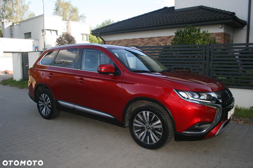 Mitsubishi Outlander 2.0 Intense 4WD CVT - 23