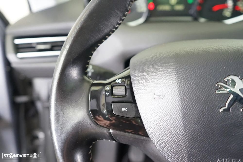 Peugeot 308 SW 1.6 BlueHDi Allure - 21