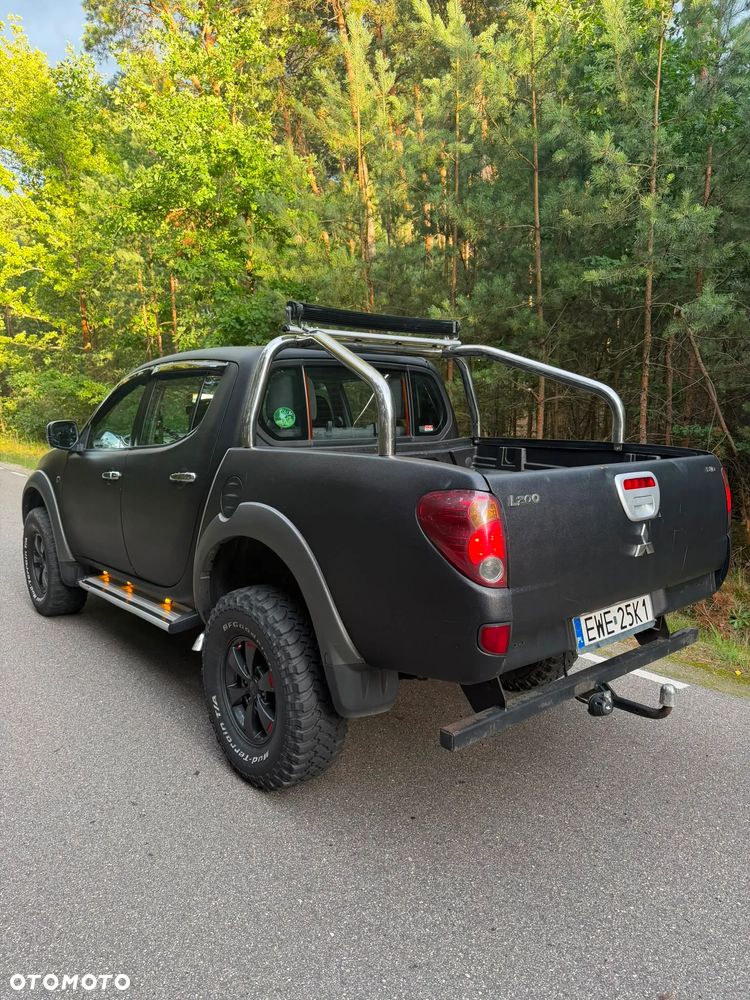 Mitsubishi L200 2.5 DID Intense + - 6