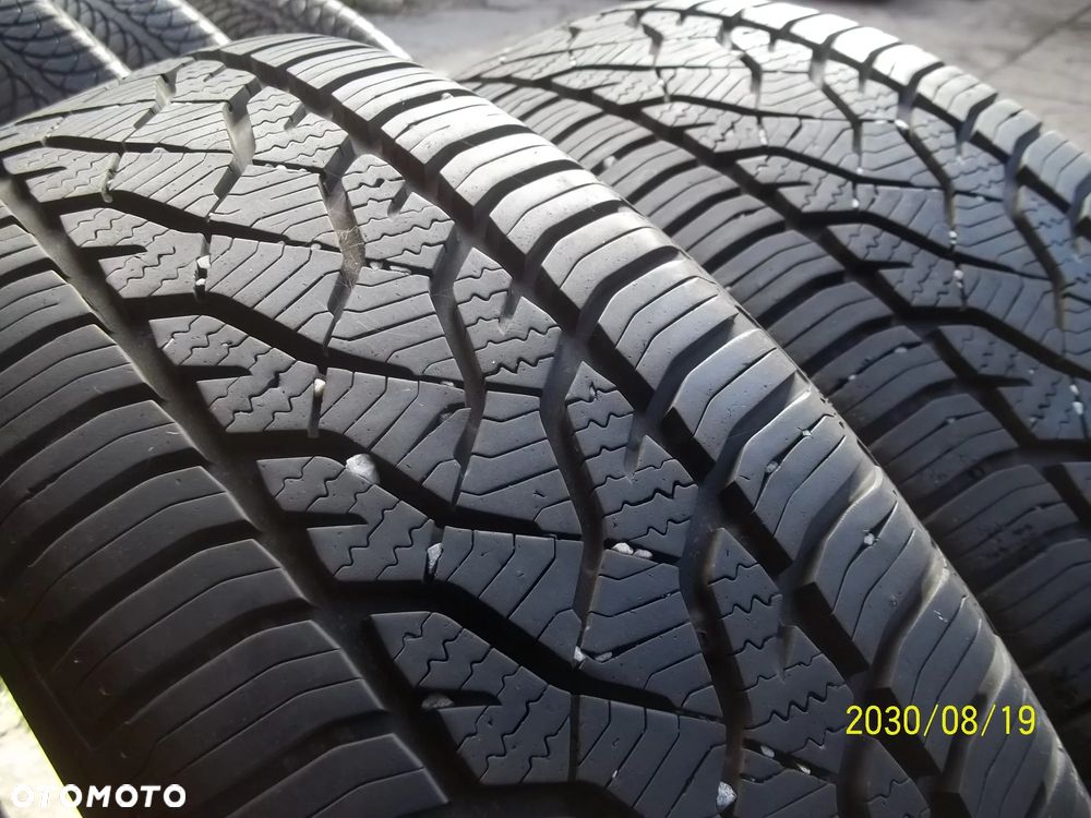 195/55 R16 UNIROYAL 7mm.  Poznań_Montaż