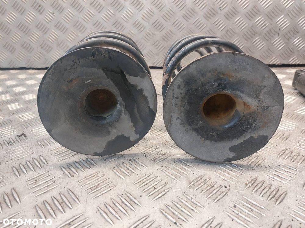 AMORTYZATOR + SPRĘŻYNA LEWY TYŁ + PRAWY TYŁ OPEL ASTRA H - 7