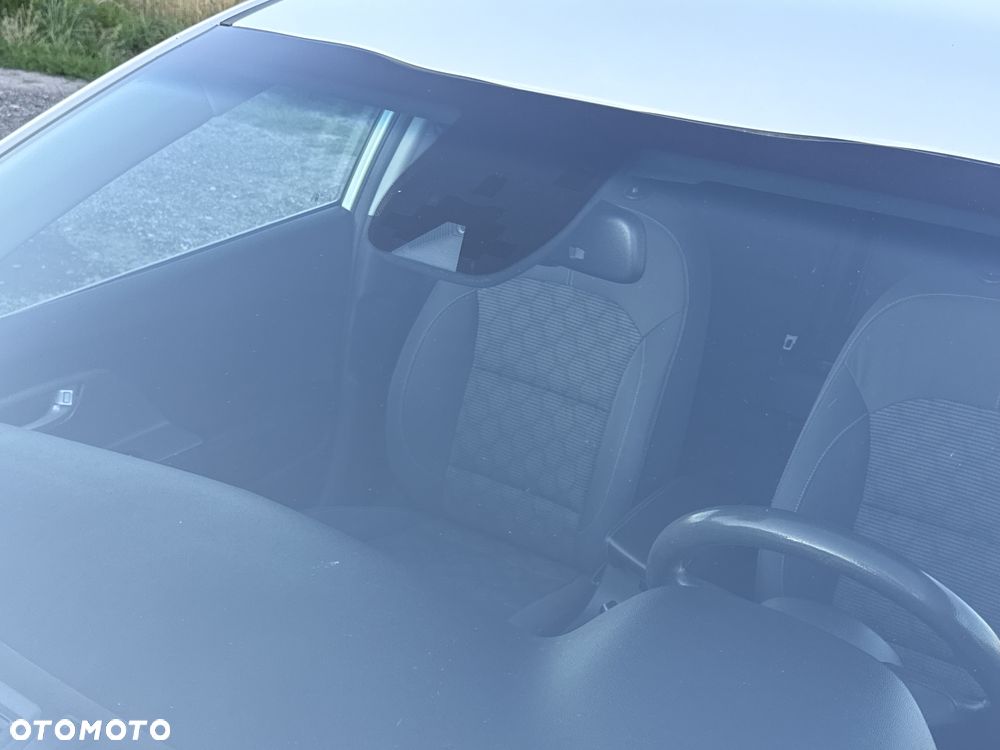 Kia Niro 1.6 GDI Hybrid L Business Line - 26