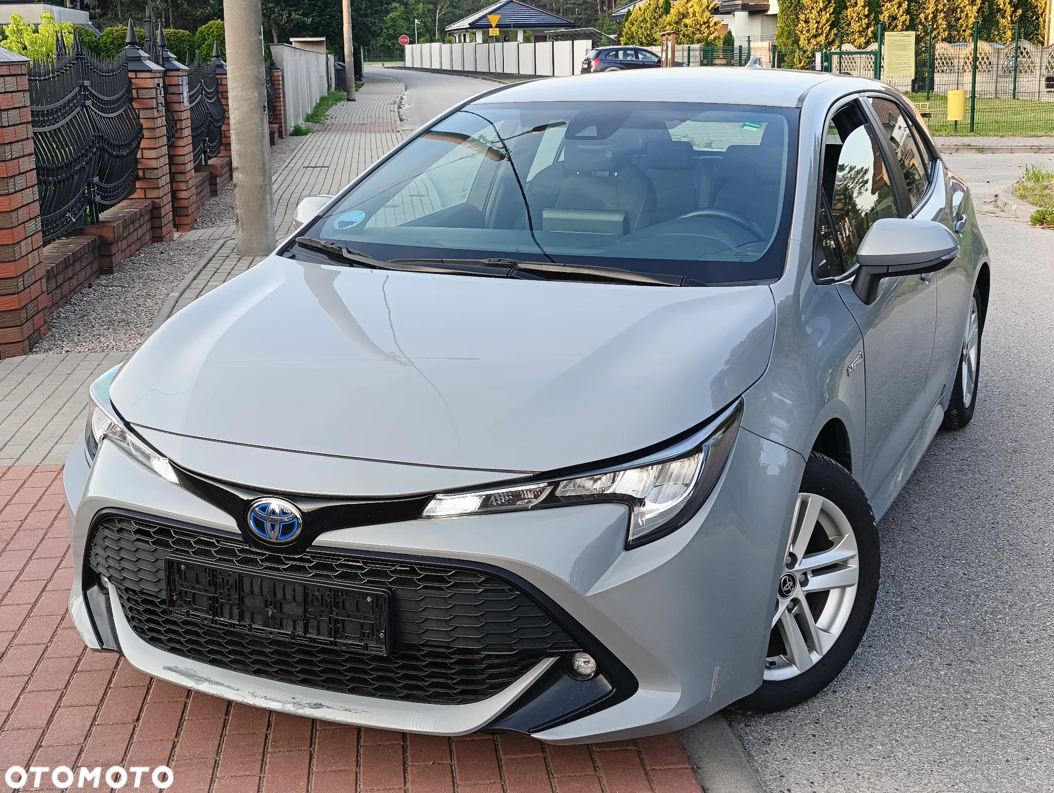 Toyota Corolla - 2