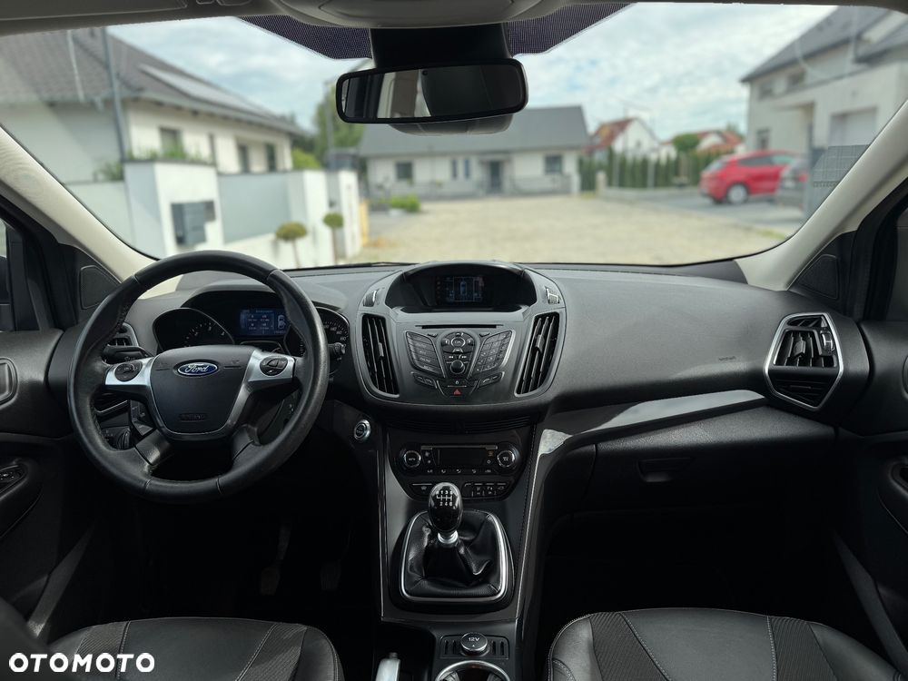 Ford Kuga 2.0 TDCi 4WD Titanium - 25