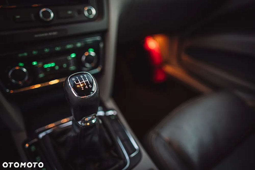 Skoda Superb 1.6 TDI Exclusive - 17