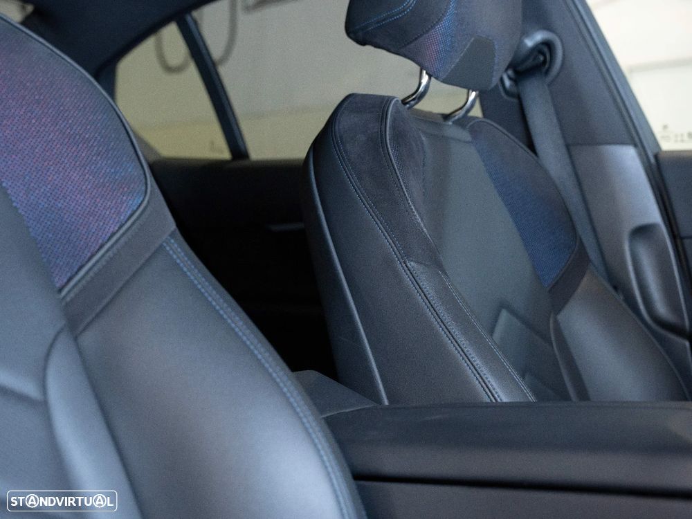 BMW 530 e Pack Desportivo M - 22