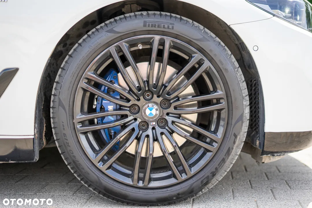 BMW Seria 5 530d xDrive M Sport sport - 17