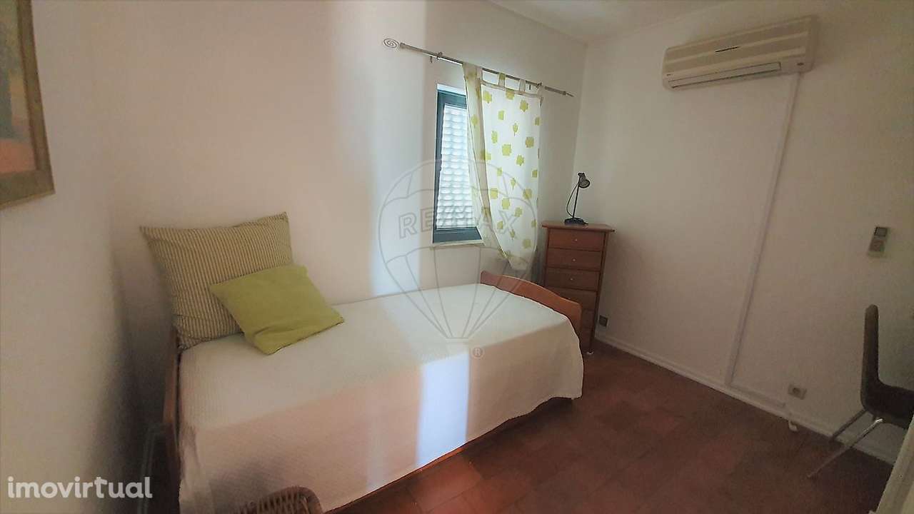 Moradia T2 para arrendamento - Grande imagem: 2/13