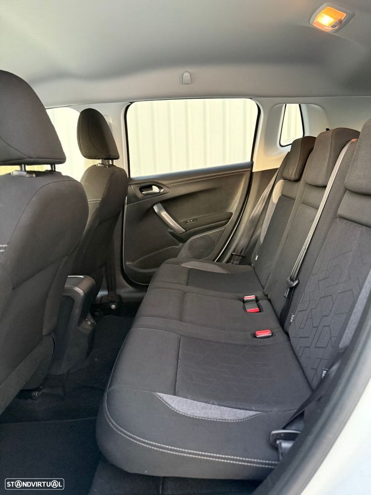 Peugeot 2008 1.2 PureTech Active - 5