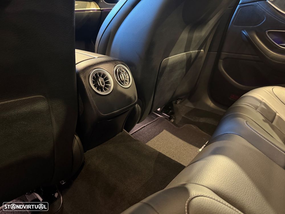 Mercedes-Benz CLS 400 d 4Matic 9G-TRONIC AMG Line - 29