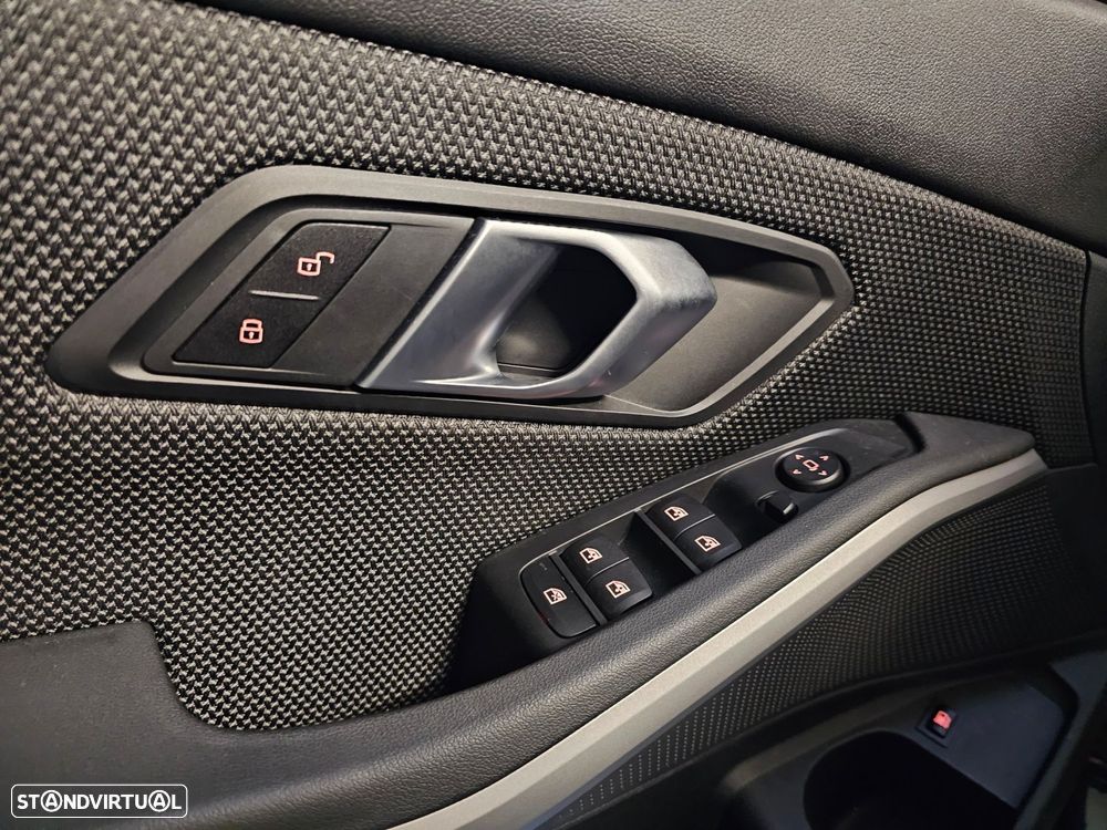 BMW 330 e Corporate Edition Auto - 23