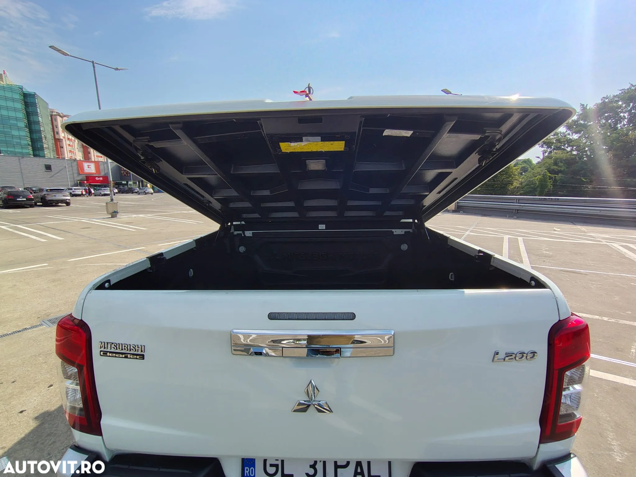 Mitsubishi L200 Double Cab 2.2 DI-D M/T Instyle - 15