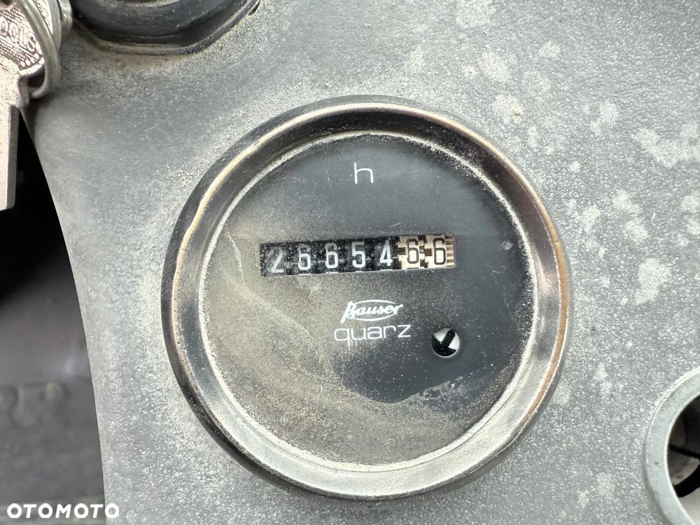 Liebherr L564 / 2002 r - 19