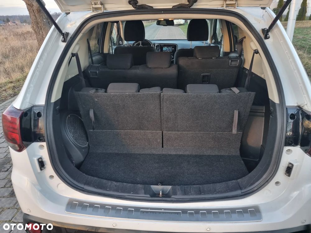 Mitsubishi Outlander 2.2 DID Intense + 4WD - 11
