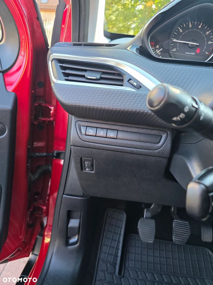 Peugeot 2008 - 24