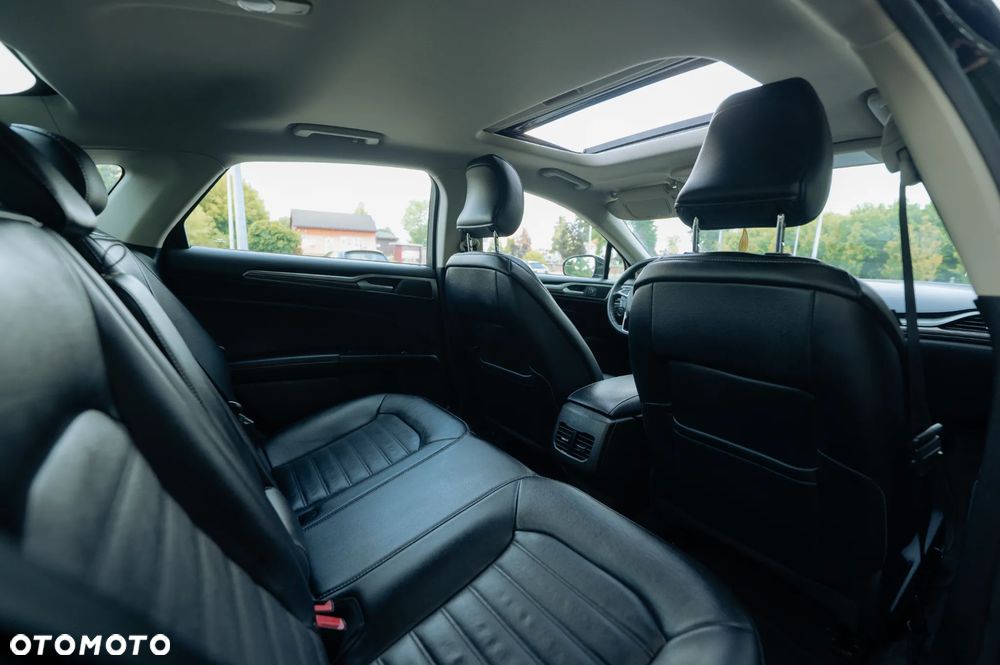 Ford Fusion 2.0 EcoBoost Titanium - 15