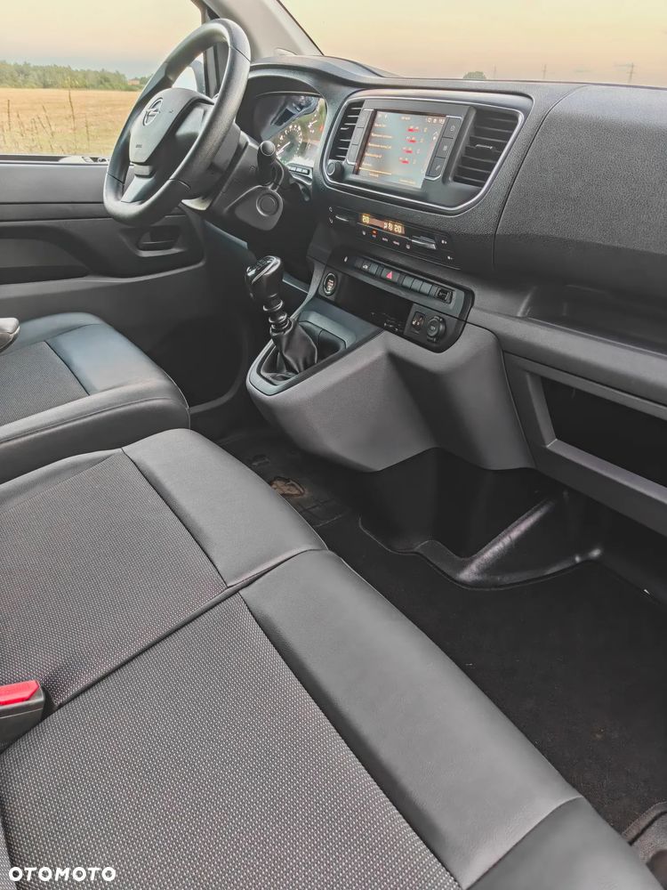 Opel Vivaro - 27