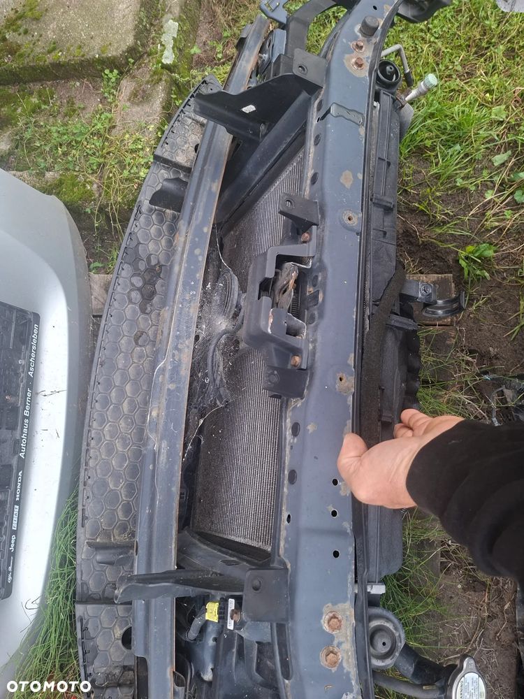 PAS PRZEDNI KPL benzyna DIESEL klima HYUNDAI I30 09R  poznan - 2