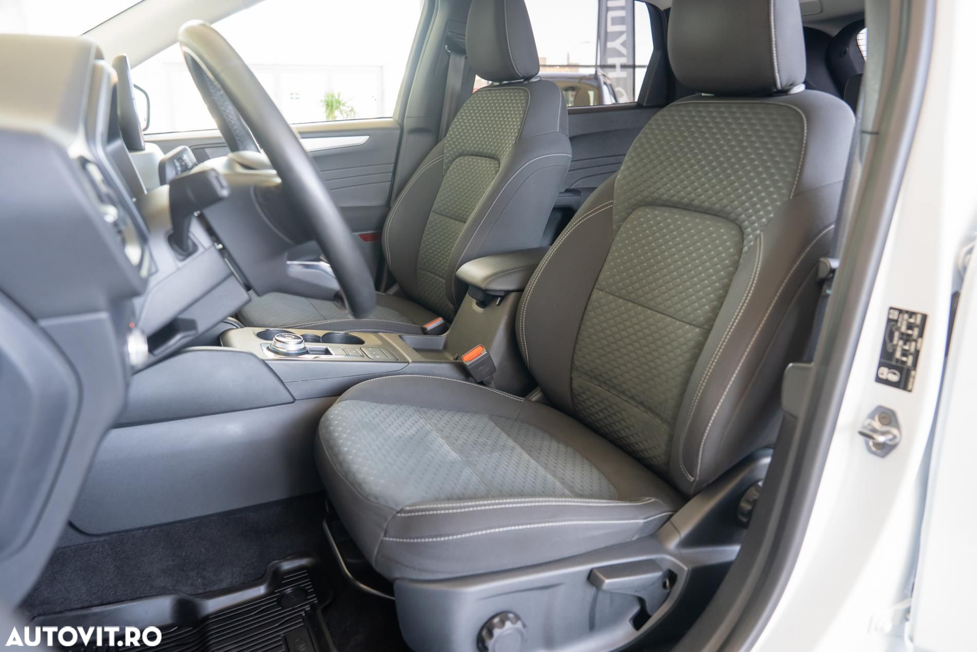 Ford Kuga 2.5 Duratec PHEV COOL&CONNECT - 6