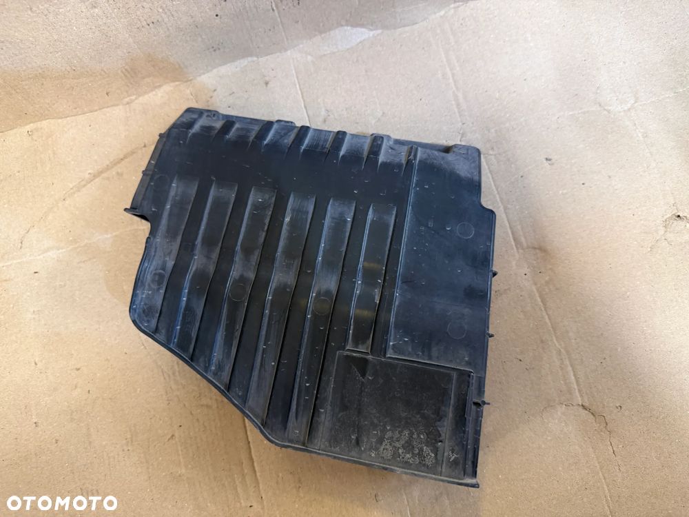 Obudowa osłona komputera 9688778180 Citroen C4 Cactus - 2