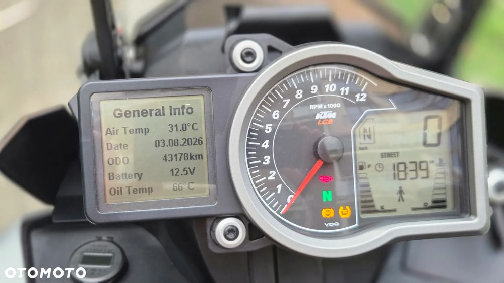 KTM Adventure - 2