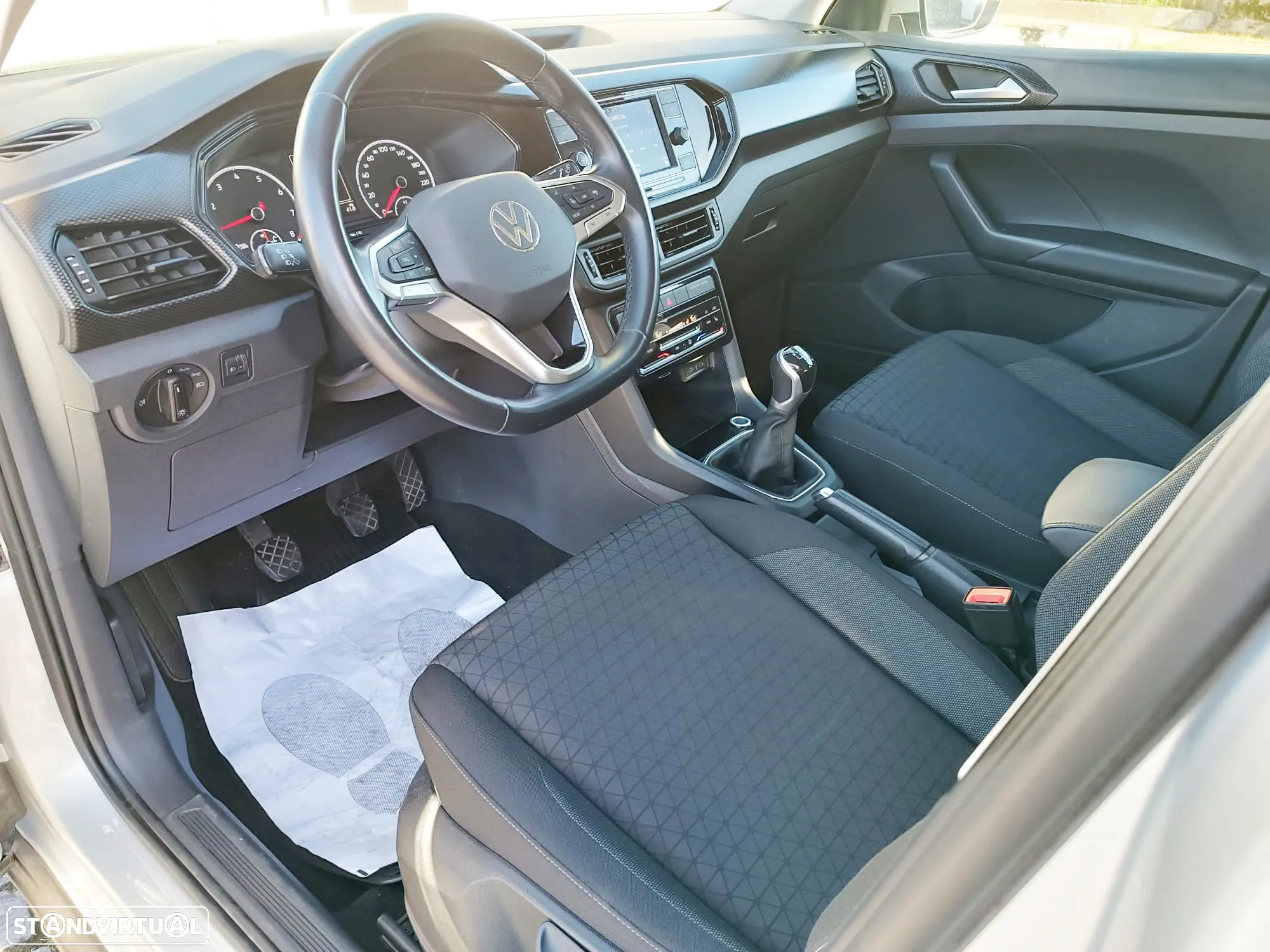 VW T-Cross 1.0 TSI Life - 10